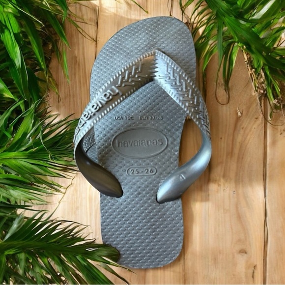 HAVAIANAS Kids Black Flip Flops Size: 10C - 25-26 - Picture 3 of 8